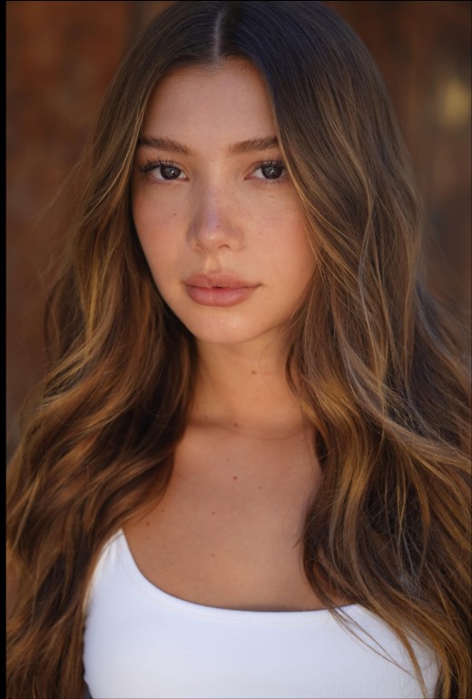 Mackenzie Moss Age, Height, Career & Net Worth 2026
