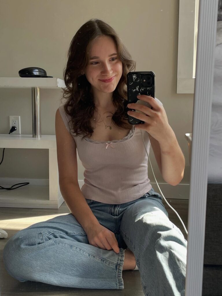 Serena Avery: Biography, Age, Height, Career & Net Worth